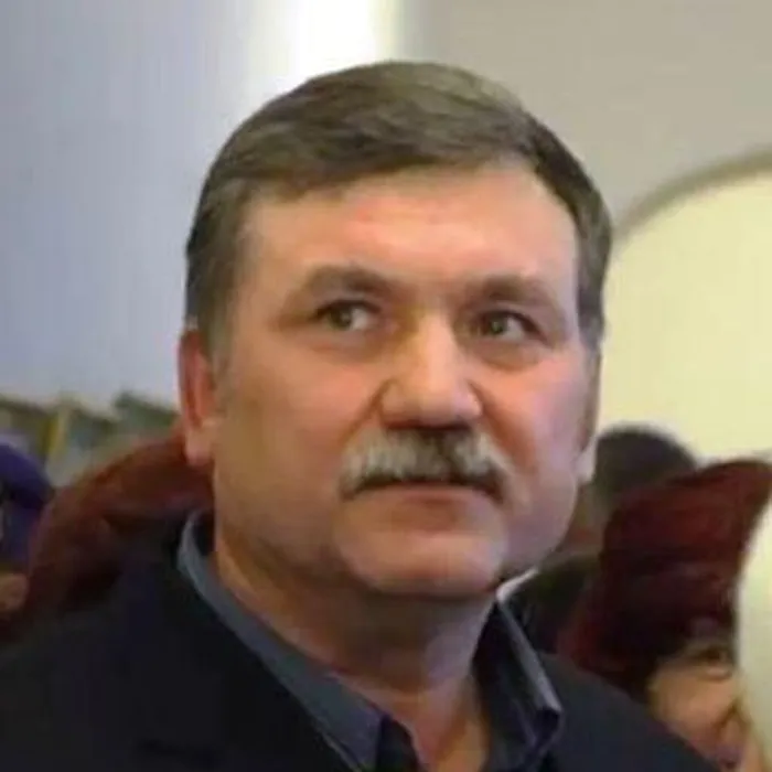 04.06.2015. Как сообщает сайт финно-угорской культуры РФ, в музее мордовской народной культуры Саранска открылась персональная выставка известного кингисеппского художника Алексея Стяпина "Край родной"